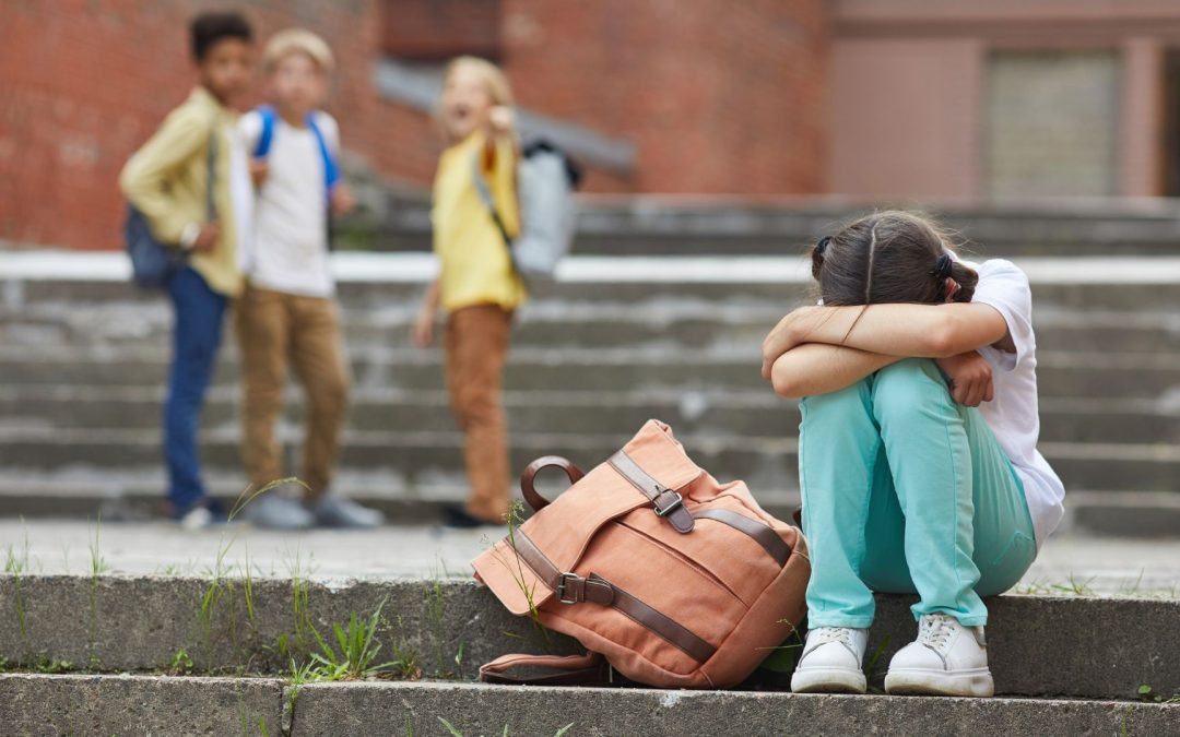 Charla: (Super)vivencias en el aula. Visión sobre la problemática del bullying